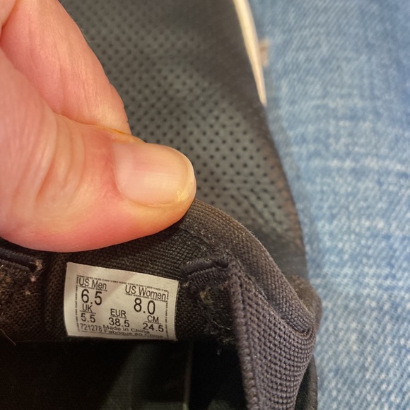 Women’s Black slip-on Vans, size 6.5 - Picture 6 of 6